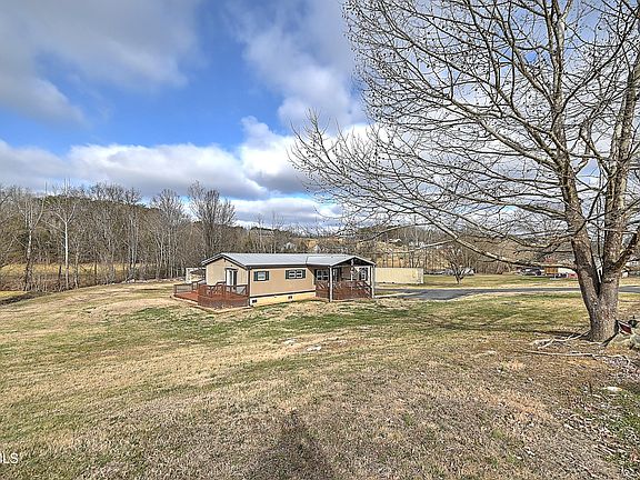 3rd image of 1096 Old Elizabethton Hwy