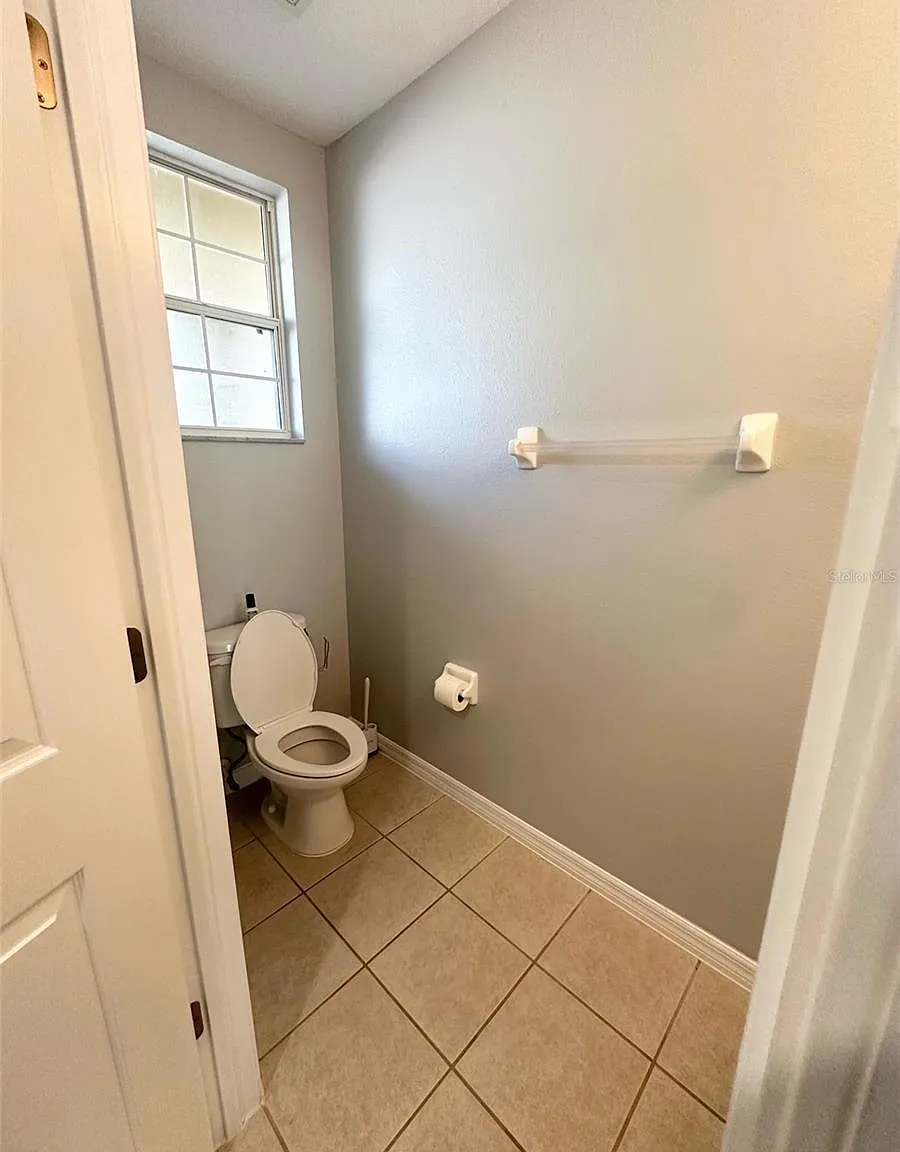 6407 Barksdale Way - 6407 — Photo 3