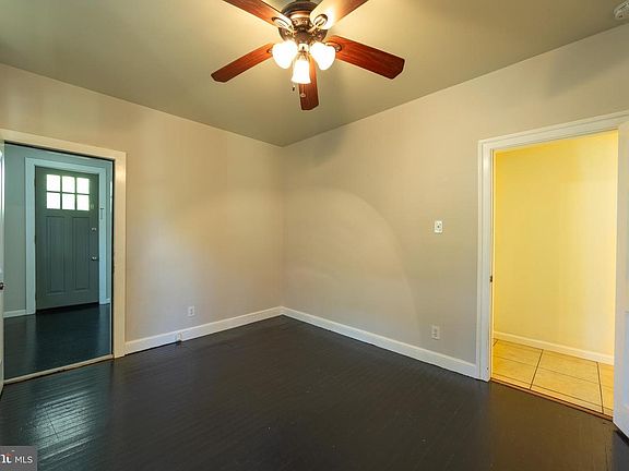 4th image of 608-610 S Queen St #608-2