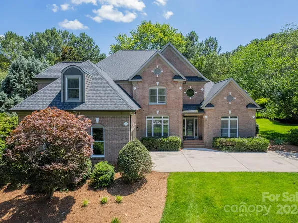 105 Coral Bells Ct, Mooresville, NC 28117
