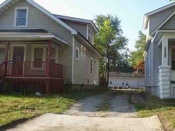 3rd image of 2504 Griswold St