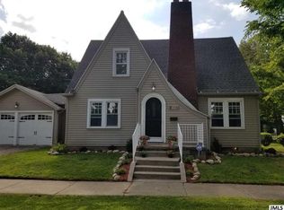 1100 3rd St, Jackson, MI 49203