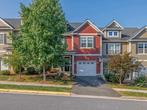 2447 Winthrop Dr, Charlottesville, VA 22911