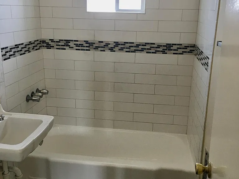 351 E Rossellen Pl #11 — Photo 12
