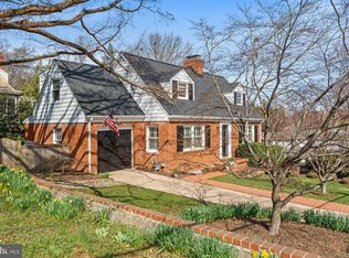 6026 Woodmont Rd, Alexandria, VA 22307