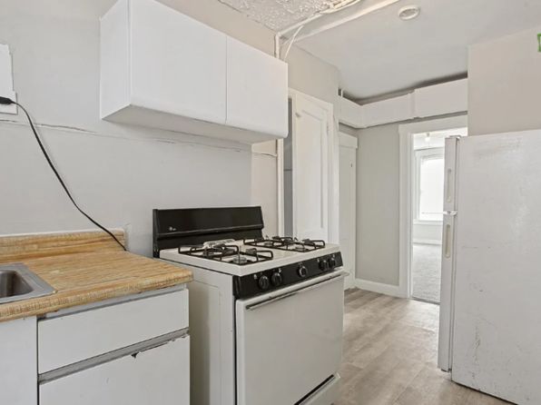 255X W Lombard St #2