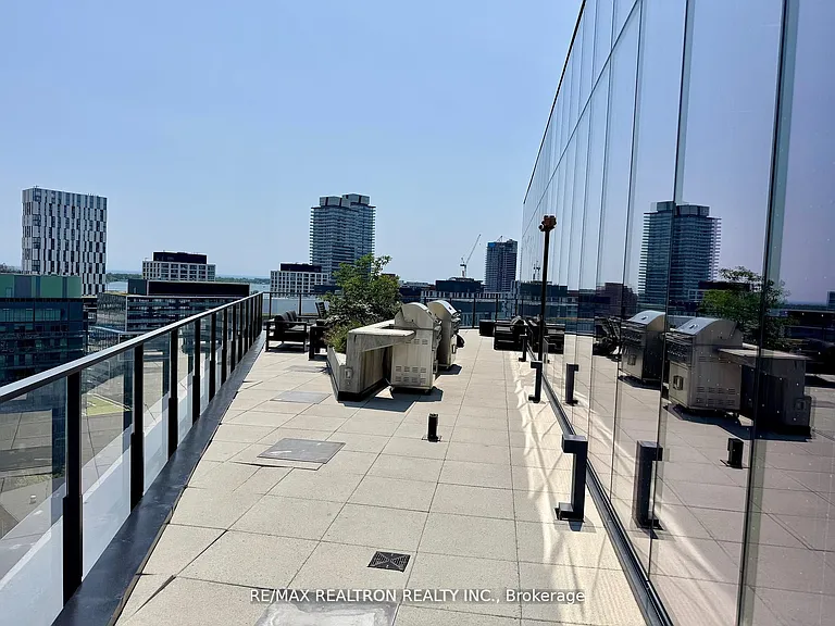 21 Lawren Harris Sq #1101 — Photo 14