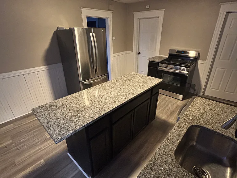 154 Daly Ave #3 — Photo 2
