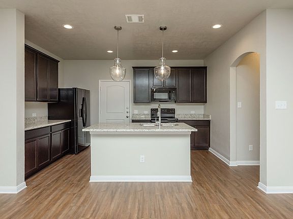 4th image of 4089 Cross Park Dr #111