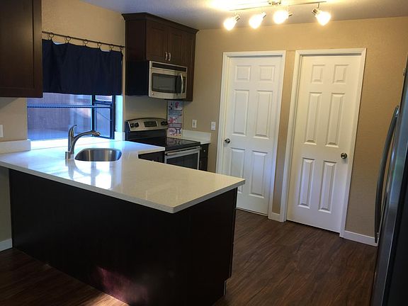 4th image of 18103 NE 91st Ct