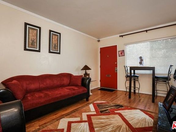 2nd image of 5420 San Vicente Blvd