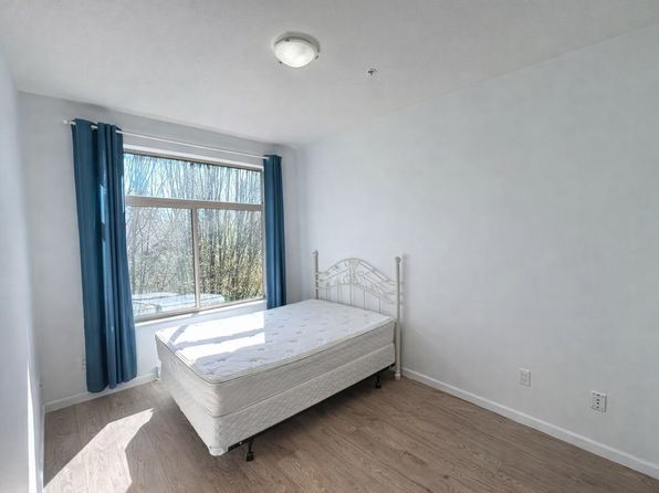 1 bedroom rental in Surrey — photo 7