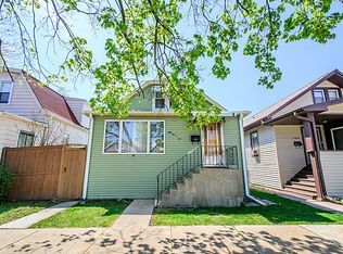 5405 W Warwick Ave, Chicago, IL 60641