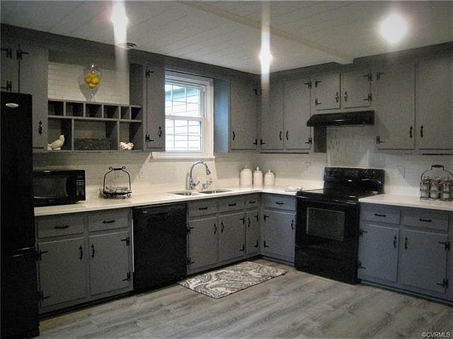 2nd image of 710 Clayville Rd