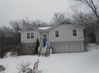 4800 W Christie Cir, Blue Springs, MO 64015