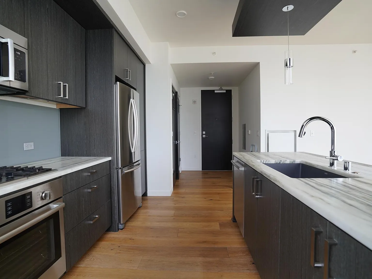 1321 Seneca St — Photo 4