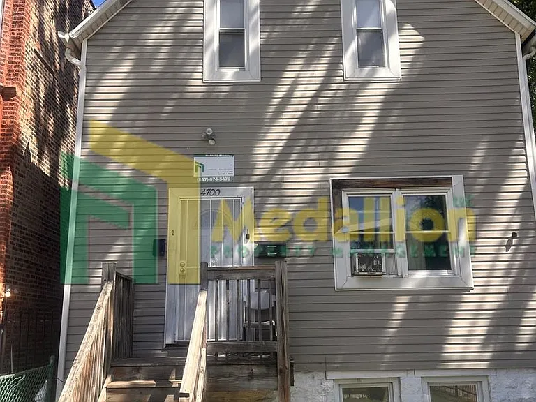 4700 W Monroe St #2 — Photo 1