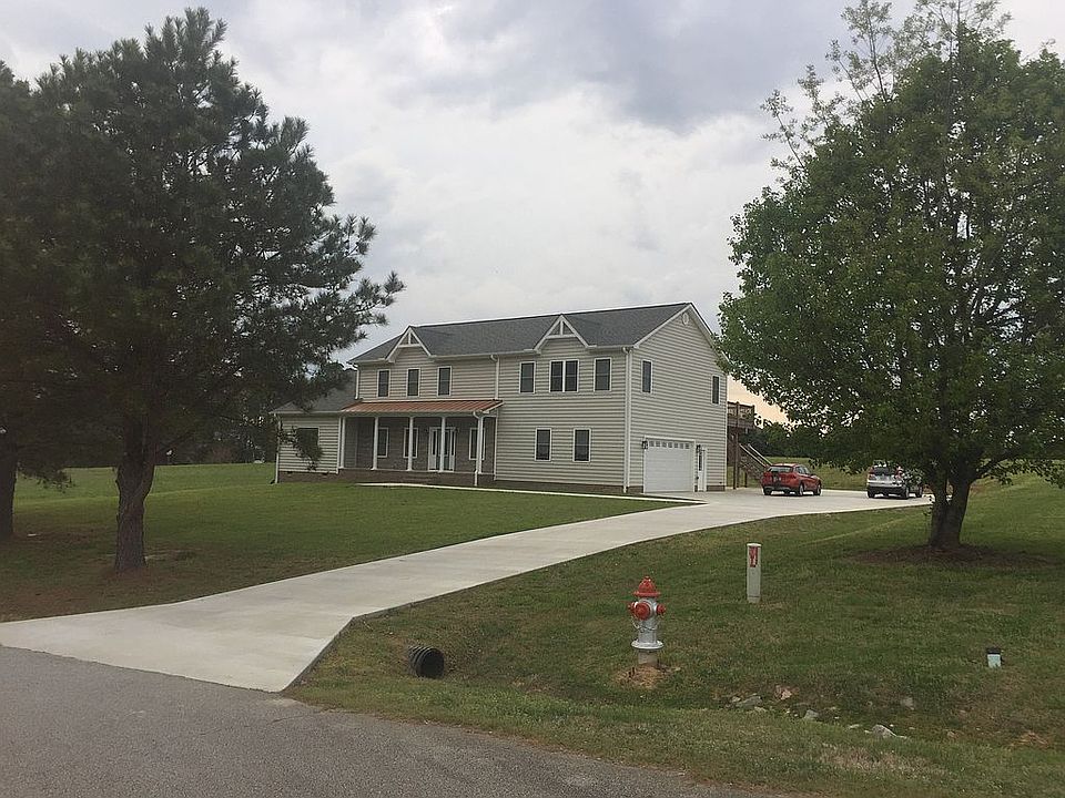1st image of 108 Hollydale Ln