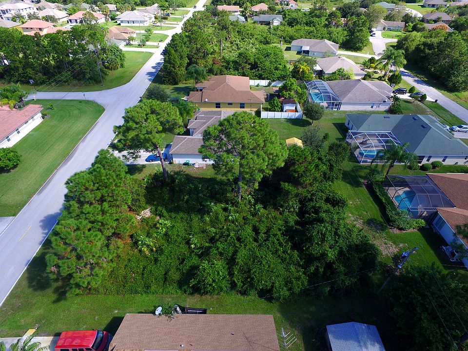 1st image of 1310 SW Paar Dr