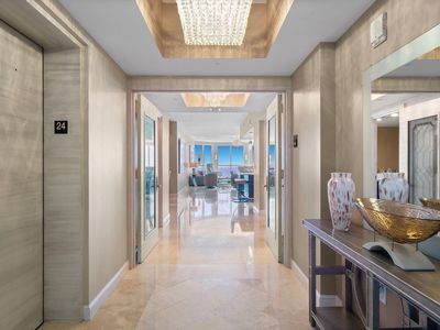 101 S Fort Lauderdale Beach Boulevard #2402, Fort Lauderdale, FL, 33301