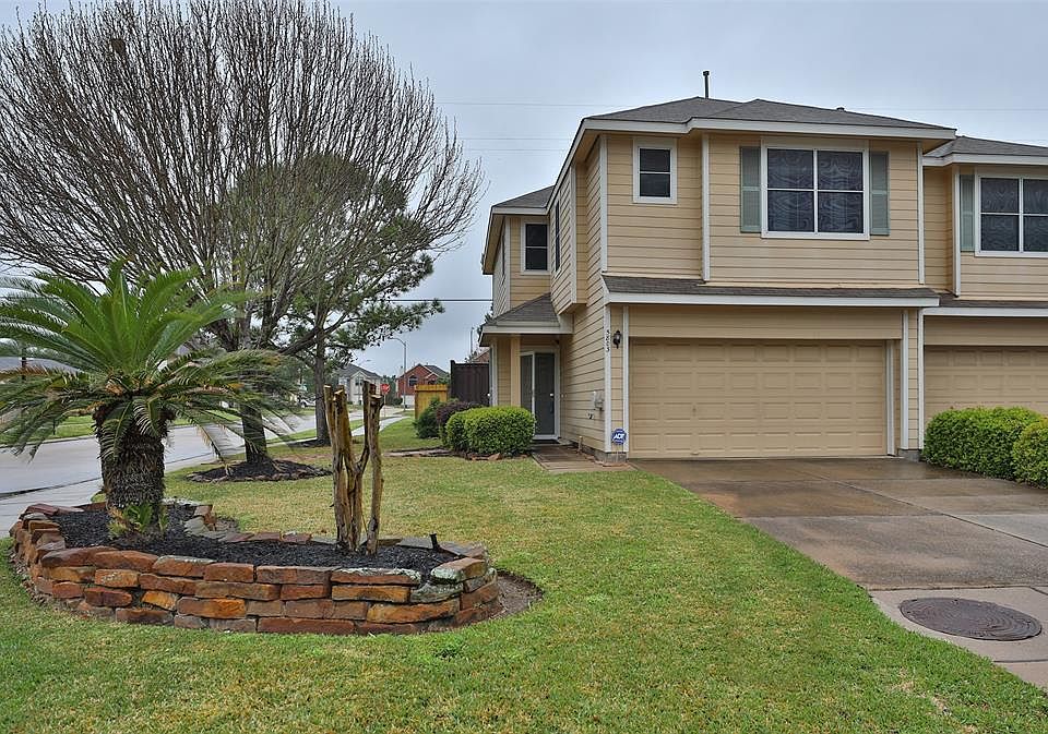 1st image of 5803 Vinemont Ln
