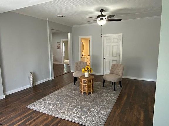 4th image of 4504 Morrison St