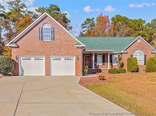 3915 W Bent Grass Dr, Fayetteville, NC 28312