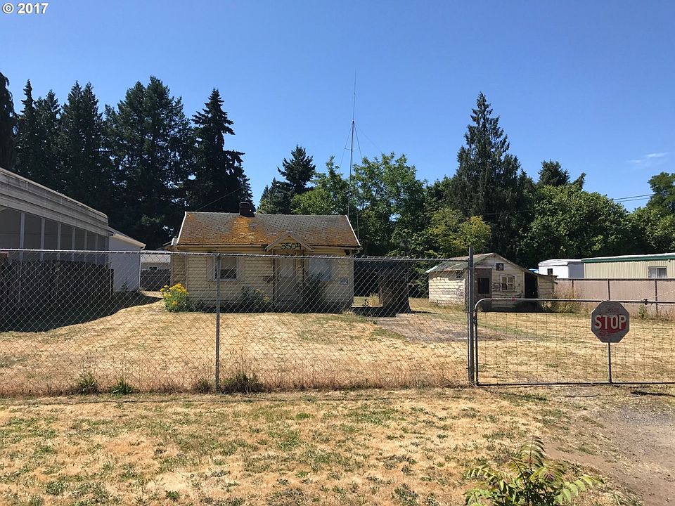 2nd image of 3504 W St