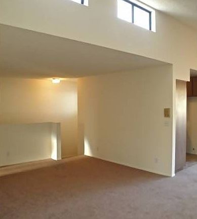 5th image of 10512 Sunland Blvd Unit 63