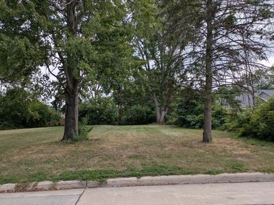 Hipp St, Taylor, MI, 48180