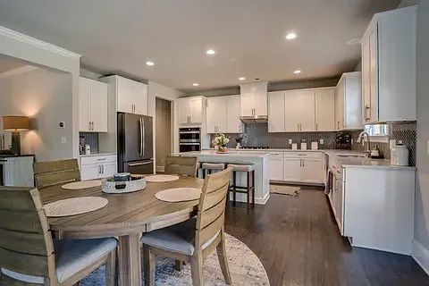 2251 Stroller Dr — Photo 6