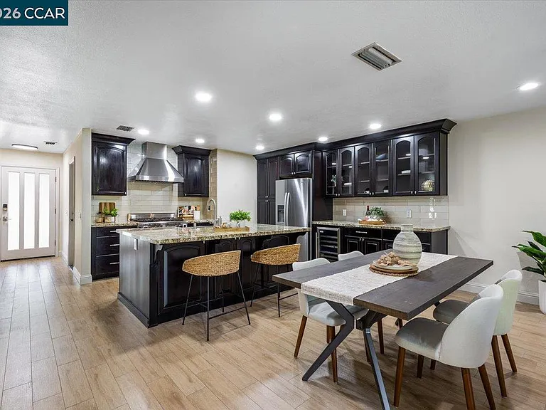 Vineyard Cir — Photo 5