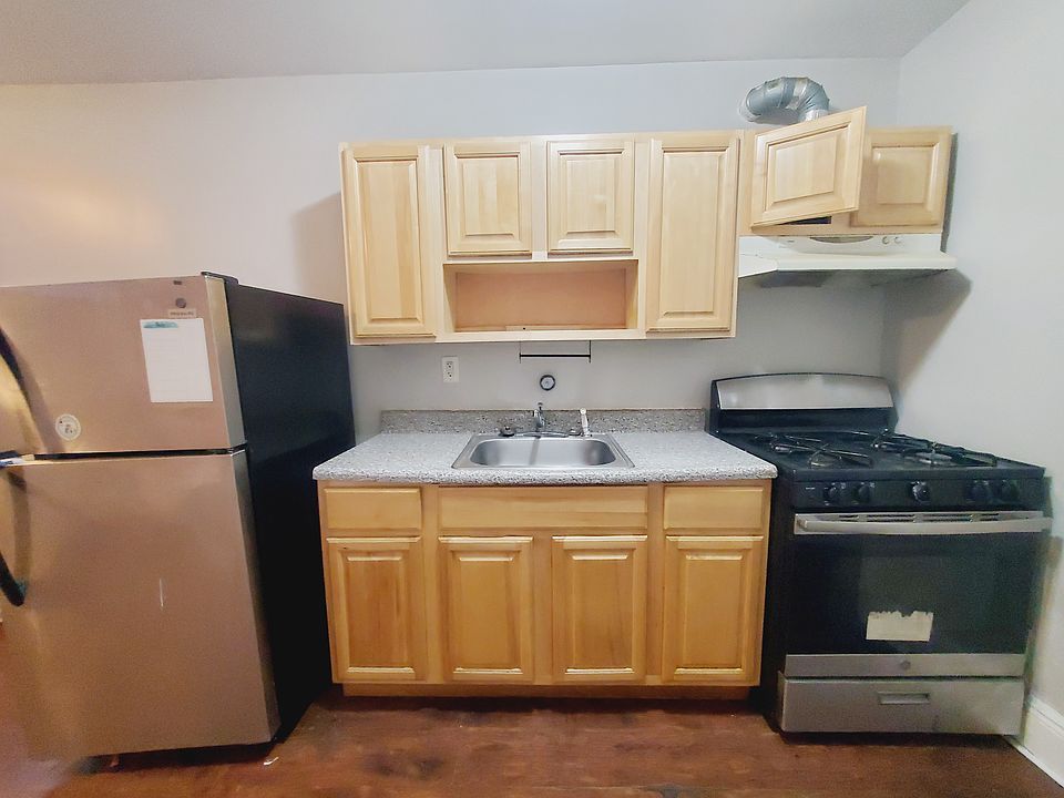 1st image of 115 Neptune Ave #2R