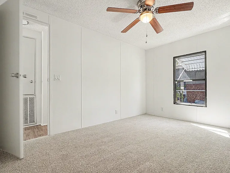 7624 Timberwood Dr — Photo 20