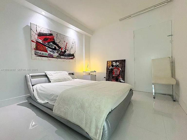 19380 Collins Ave #827 — Photo 12