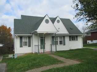 1016 Roosevelt Way, New Alexandria, PA 15670