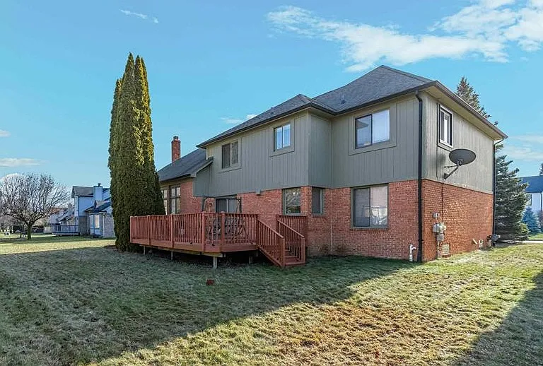 4885 Homestead Dr — Photo 14