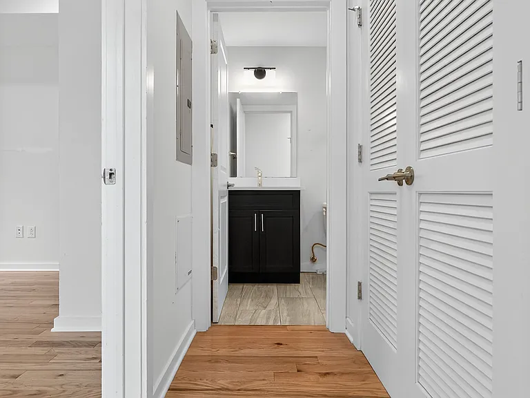 1659 N Randolph St #1 — Photo 10