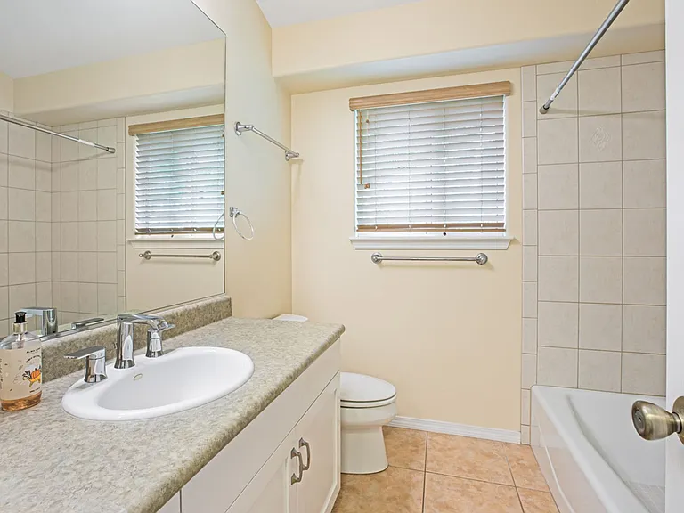 75-297 Malulani Dr — Photo 19