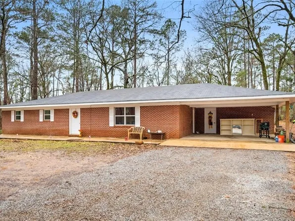 435 Sherwood Dr, Pineville, LA 71360