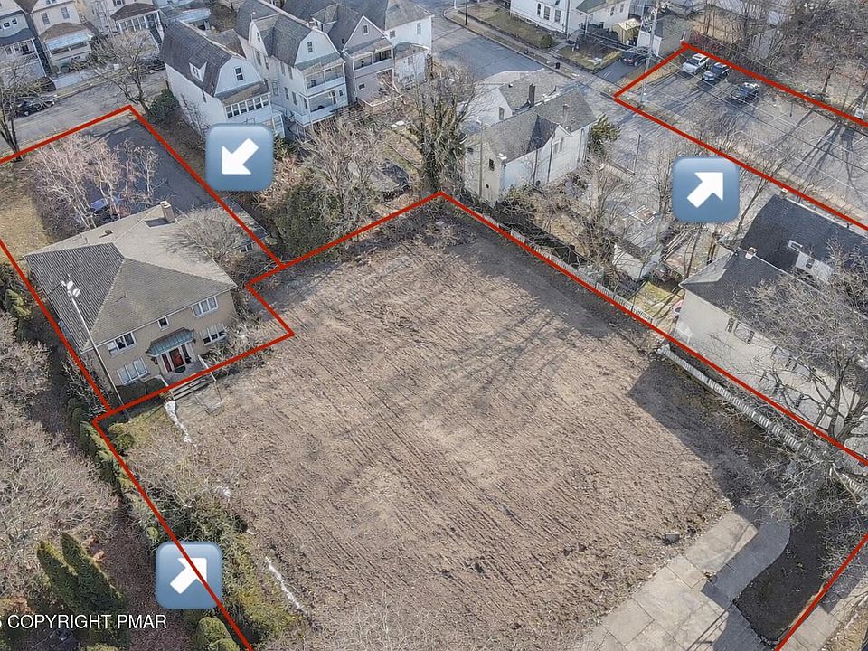 1st image of 589 N Main St