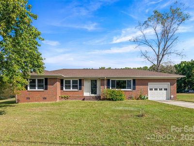 223 W Hammond St, Heath Springs, SC, 29058
