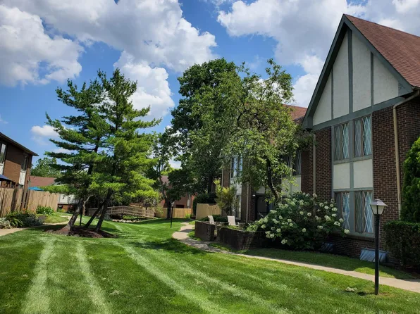 3266 Valley Ln S, Columbus, OH 43231