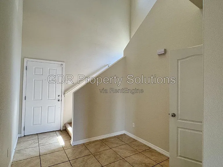 305 Manuel Sanchez Pl SW — Photo 3