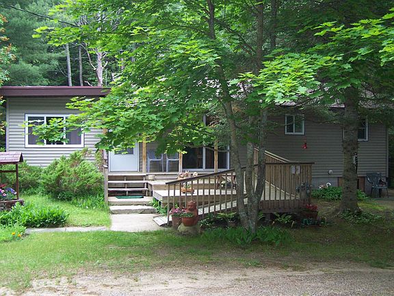 3rd image of 998 Red Water Dr