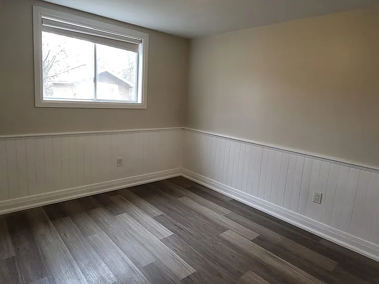 32 Albion St #LOWER — Photo 8