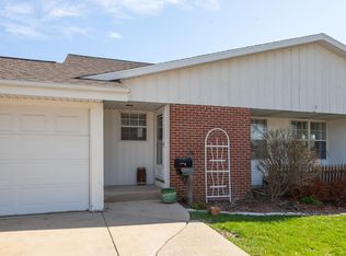 4164 S 14th St #4164, Milwaukee, WI 53221