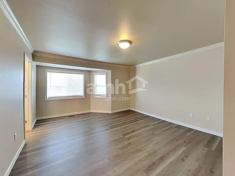 5100 W Ravenscroft St — Photo 6