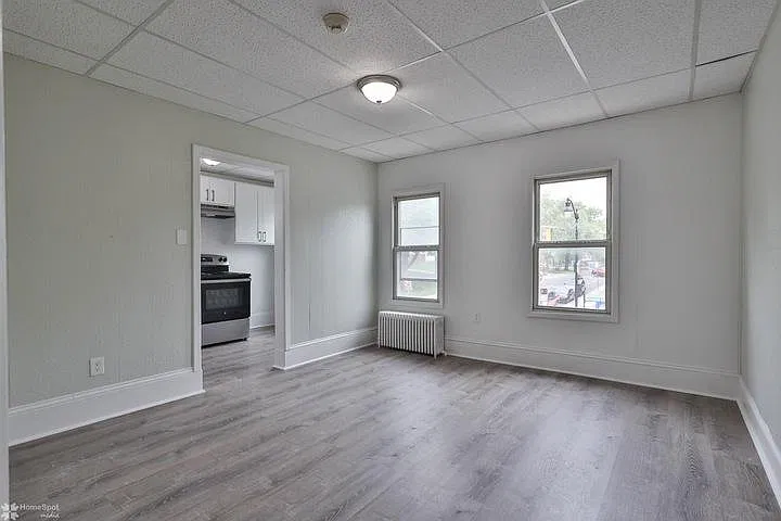 1 bed, 800 sqft, $1,295 — Photo 1