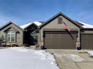 3210 NE 92nd St, Kansas City, MO 64156
